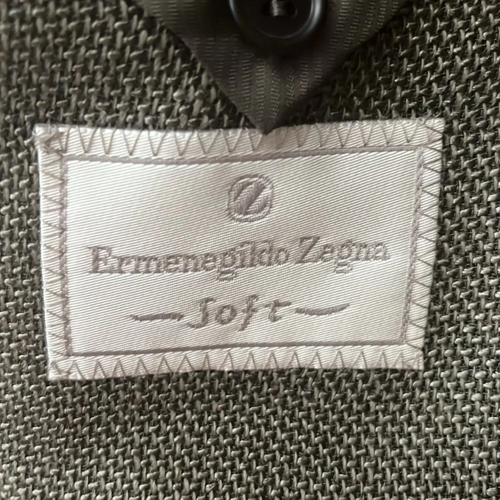 Beautiful Men’s Ermenegildo Zengna  Olive Blazer Size 40 - Picture 3 of 10